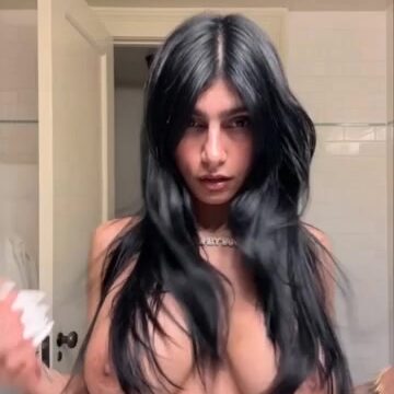 Mia Khalifa –  new video Onlyfans nude so hot!!!