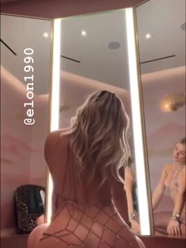 Katie Sigmond  video topless show nipple!!!