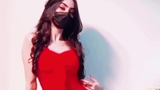 TikToker Pakistani Isha Rana viral video is so sexy!!!