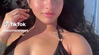 Leanna Lenee / Leannalenee6 nude video showing big breasts!!!