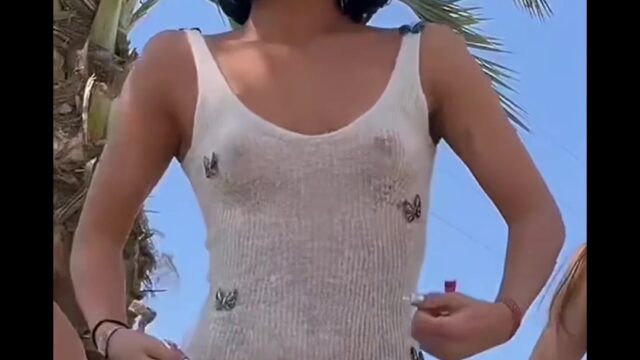 Charli D’Amelio nude showing off her nipples!!!