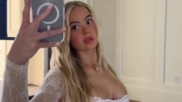 Jennysospeciall / Truly_specialgirl new porn video is so hot!!!