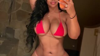 Ayisha Diaz Onlyfans Nude Showing Off Her Sexy Body