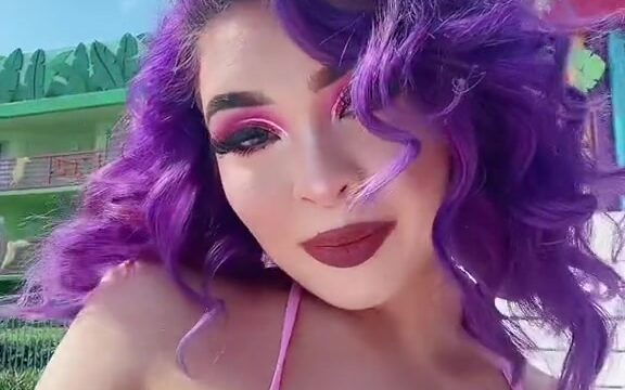 MaryRoseLiven Onlyfans Showing Off Her Huge Boobs