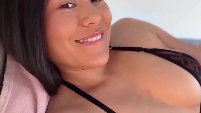 Gi Sáez Aka Gisaez Onlyfan Nude Shows Off Her Sexy Body